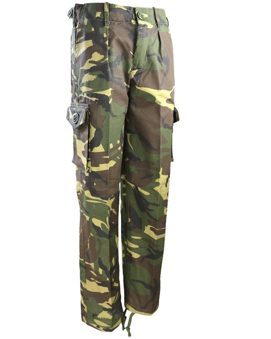 Boys-Girls camouflague DPM army style trousers ages 12/13